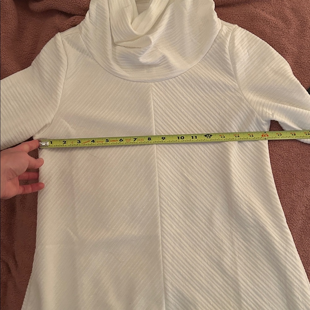 New York Laundry White Cowl Neck Top - Picture 5 of 7
